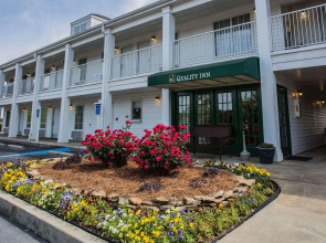 Quality Inn Waynesboro