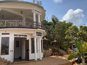 Banda Lodge