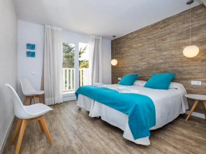 Apartamentos Playa de Canutells