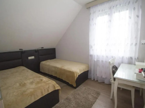 Chez Moi