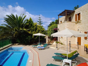 Villa Marcos Chara in Asteri