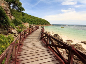 Jomtien Palm Beach Hotel And Resort