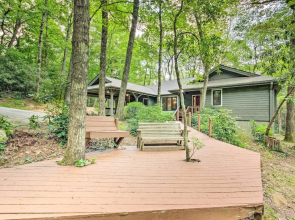 Lake Toxaway Cabin w/ Fire Pit - 1 Mi to Marina
