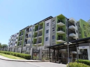 Stunning, Modern 1 bedroom Apartment Sandton