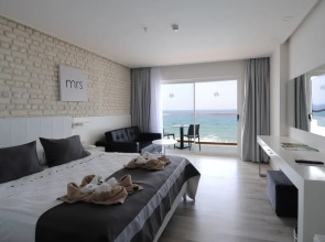 Gold Island Selected Hotel