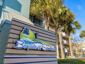 Lovely Sandestin Resort Studio with Balcony and Beautiful View