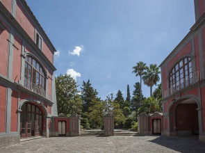 Palazzo Caracciolo