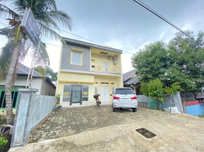 Homestay RN near Taman Bambu Runcing Polewali