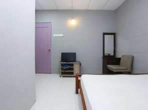 SPOT ON 89796 D'noor Budget Inn