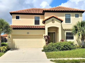 Four Bedroom Pool Home -- 2654 RC -- Vusa Four Bedroom Pool Home