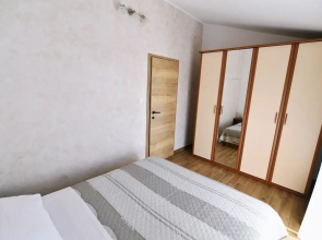 Charming Holiday Home With Terrace and Garden - One Bedroom Holiday Home