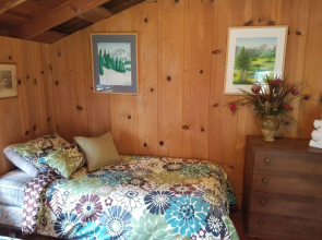 Rogers Cabin 4 Bedrooms 1.5 Bathroom Cabin