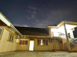 ESquire Inn Entebbe