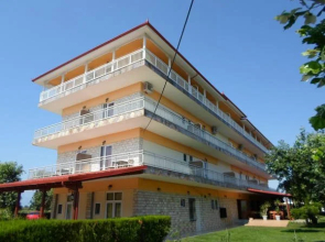 Denis Hotel and Bungalows