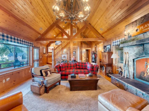 Homewood Lakefront by Avantstay Private Beach Lake Access Views
