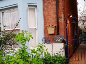 Captivating 2-bed Hideaway Apartment in Gloucester