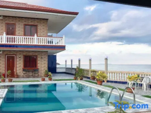 RedDoorz Plus @ Billy's Resort Oslob