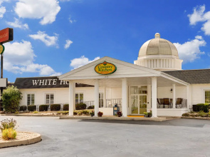 Ramada Richland Center