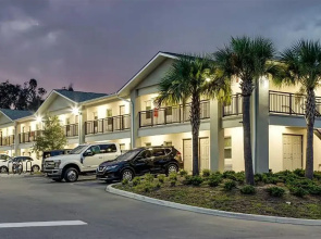 Baymont by Wyndham Ocala Suites