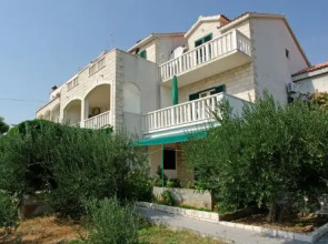 AdriaBol Apartments Katica