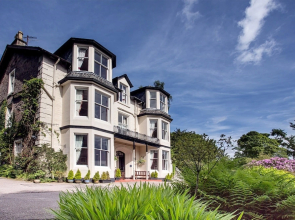 Abbots Brae Hotel