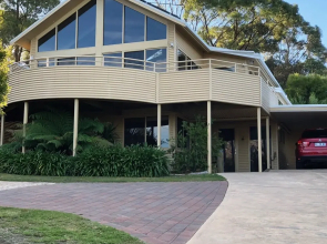 Freycinet Beach House