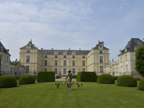Chateau Colbert