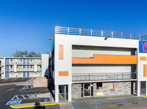 Motel 6 Denver, CO – Downtown