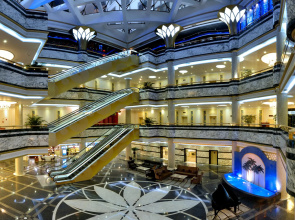 Baohua Harbour View Hotel