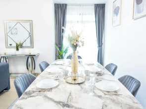 HAPPY SEASON I Amwaj apartment