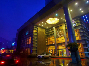 Nanjing New Century Hotel