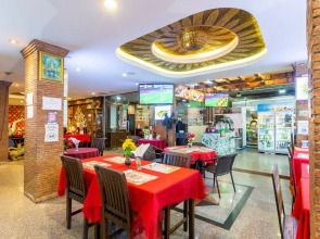 Tanawan Phuket Hotel