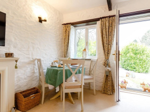 Poldark Cottage