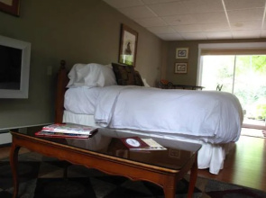 Sheboane Bed & Breakfast