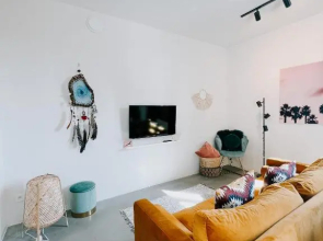 Modern & warm appartement 1-4 pers. (main floor)