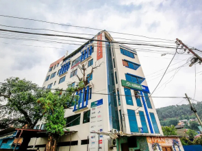 OYO 408 Hotel Taj
