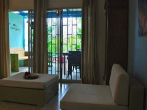 Caribbean Flower Apartments