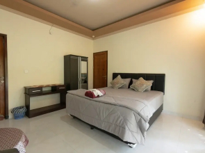 Calm Haven Villa with Amabela Garden Lovina Mitra RedDoorz