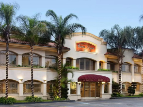 Hotel & Suites Quinta Magna
