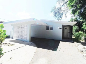 3BR 2BA Coral Terrace House by ASVR-2530