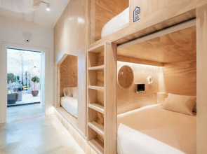 Colo Colo. The Smart Hostel Valencia