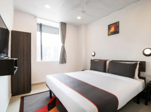 Oyo Townhouse 427 Gokul Solitaire VIP Rd