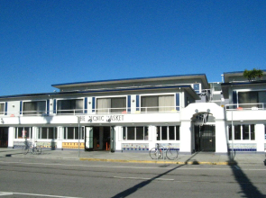 Beach Street Inn and Suites