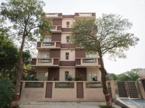 OYO Premium Noida Amity