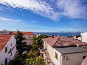 Adorable Apartment With Terrace, Hot Tub & Sea View