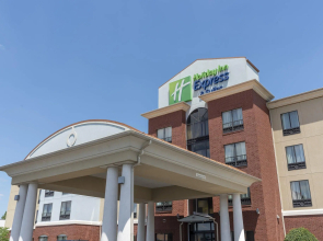 Holiday Inn Express Hotel & Suites New Philadelphia by IHG