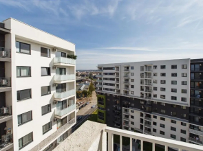 No. 10 - The Penthouse in City Center