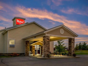Red Roof Inn Charlestown