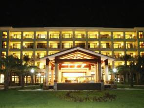 Dragon Bay Hotel