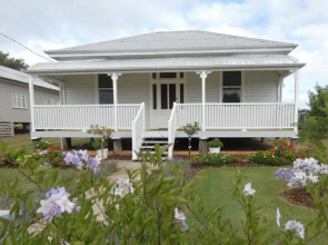 Victoria's Cottage Warwick